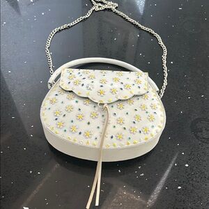 Metal Daisy Cross Body